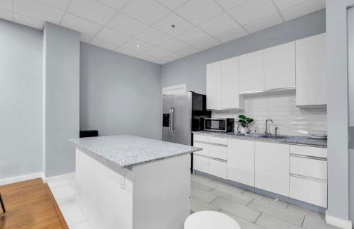 Stylish 1BR Near BOKCntr-Gym,Lounge,Balcony,Pet OK - Foto 73