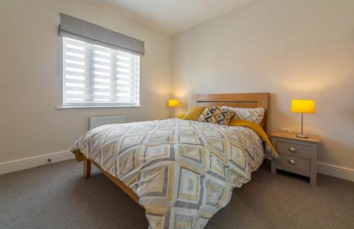 Samphire House - Photo 4