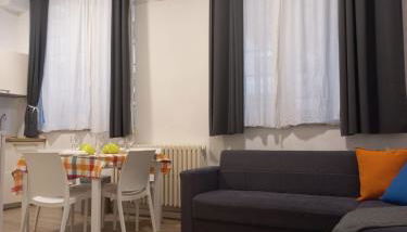 Elegant and modern two-room apartment with equipped kitchen - Foto 2