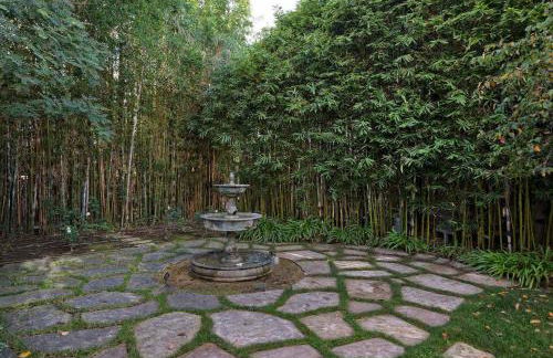 Luxurious Mykonos in Santa Barbara with Outdoor Deck Short Bike Ride to Beach - Foto 42