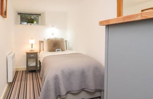 Inglewood Court - Photo 18