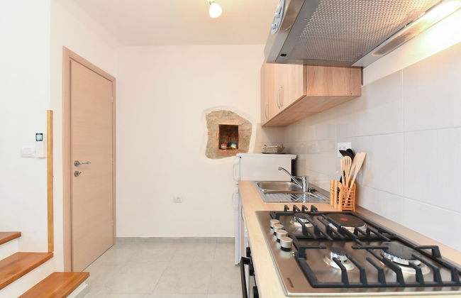 House 1735 - Photo 16