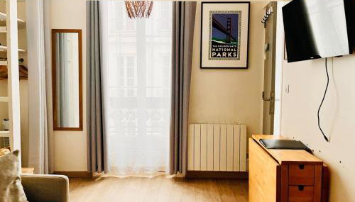 Opera 9th Cosy Studio with Mezzanine managed by Mey Agency - Foto 5