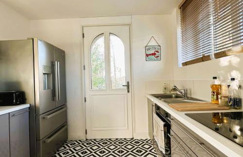 Maison rénovée avec jardin, proche plage Kerleven, 8 pers, Golf Cornouaille à 1.8 km - FR-1-481-153 - Foto 3