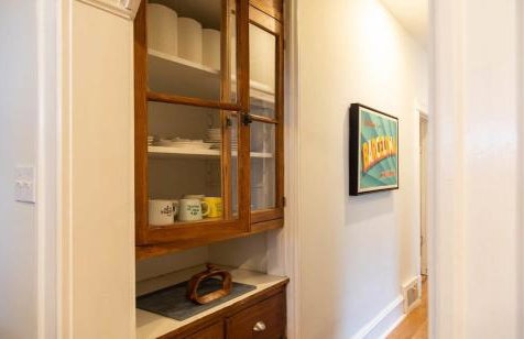 Stylish 4BR with Office Deck Gardens ABODEbucks - Foto 17