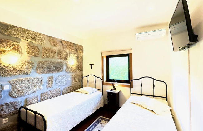 Stunning Villa Portugal Private Pool Diving Board - Photo 29