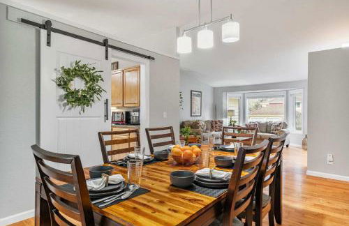 Large Family-Friendly Home on NW Side - Dogs OK - Foto 3