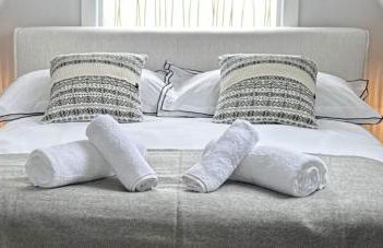 Central Location and Stunning Views - Foto 18