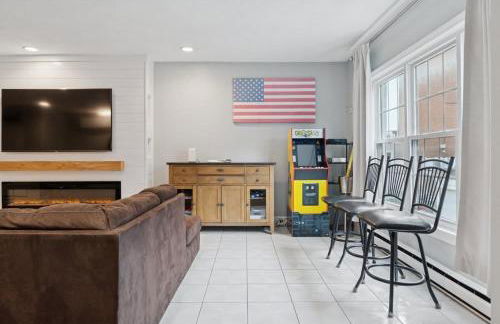 Heart of Southie - Hot Tub + Walk to Top Bars - Foto 5