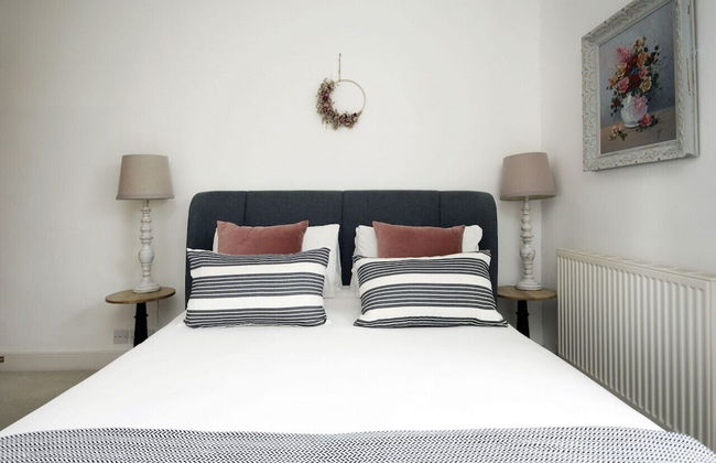 Dolls House - Luxury Townhouse - From 400 Per Night - Photo 73