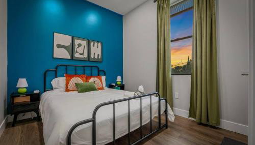 Apt+ 2 Queens+Bunkbed+Free Parking 55"TV - Foto 4