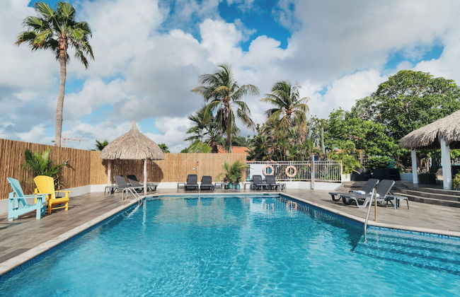 Bon Bini Seaside Resort - Photo 43