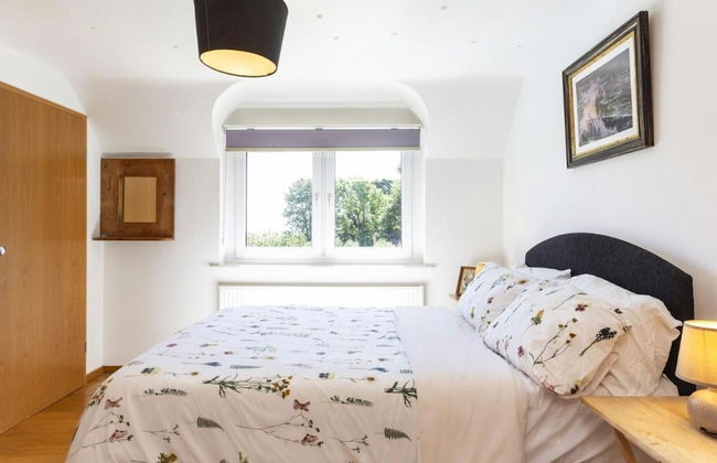 Sleeps10/18-parking-garden-pool-hottub-balcony - Foto 4