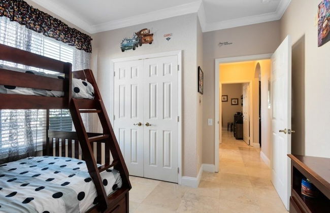 Spacious 3 Bed, 2 Bath Condo In Gated Community 3 Bedroom Condo by RedAwning - Foto 7