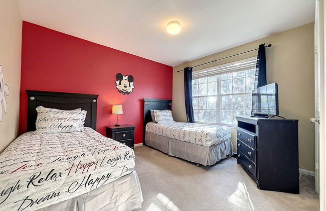 This Amazing 6 Bedroom Property With a Lake View - Foto 32