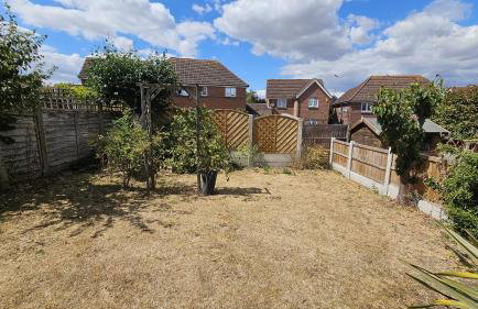 Quiet 3 bed semi with off street parking - Foto 54