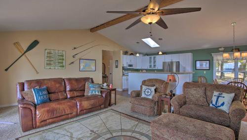 Lakefront Home with Shared Boat Ramp in Grove! - Foto 4