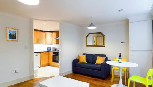 Redhill town centre apartment by Livingo - Foto 3