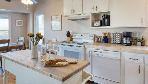 Steps to Beach w/ Patio+deck Foosball Happy Bottom Beach House by Avantstay - Foto 4, Other