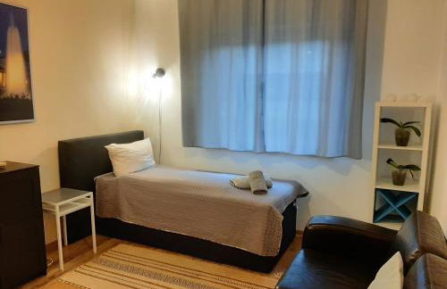 Am Bahnhof - Foto 57