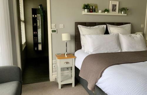 A unique and spacious river front property - Foto 42