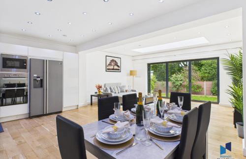 Modern 4BR House, Spacious, Garden, Free Parking - Foto 19