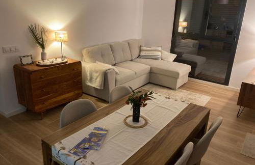 Gandia Playa Moderna - nuevo con piscina y parking, 2 banos, playa 300 m, grau 300 m - Photo 6