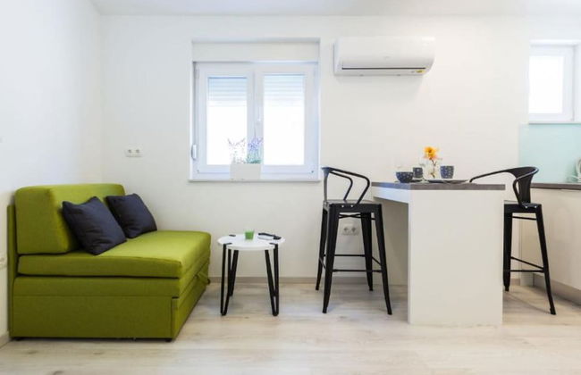 Spacious Two sis Apartments in Zadar With Terrace - Photo 1