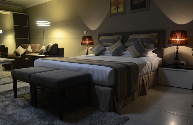 Magnum Hotel & Suites West Bay - Foto 8