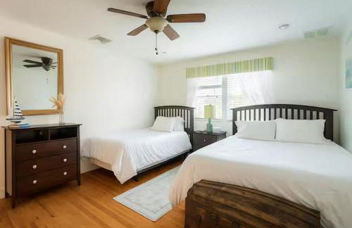 Spacious Oceanview Villa Elegant Coastal Escape, Sleeps 22 - Foto 20