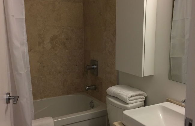 TO Stays - York and Lakeshore - Foto 65