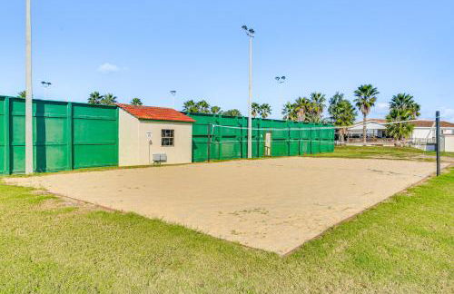 Furnished Deck Waterfront Port Isabel Cottage! - Foto 39