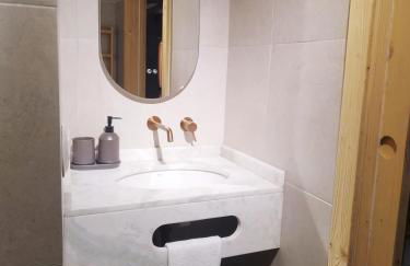 LA DULA, Casa Boutique en el casco antiguo y junto a la montaña - Foto 24