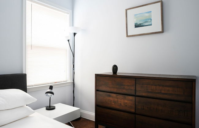 Giles Ave 6 Bedroom Gem - Foto 6