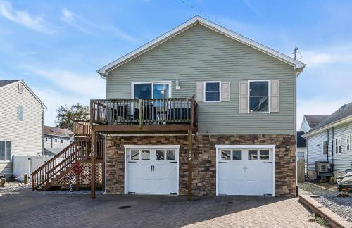 Game Room, Kayaks, Steps to the Ocean! - Photo 43