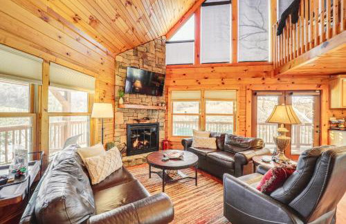 Waterfront Watauga Lake Home w/ Private Dock! - Photo 1