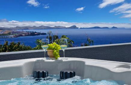 Azure Serenity Villa by LovelyStay - Foto 45