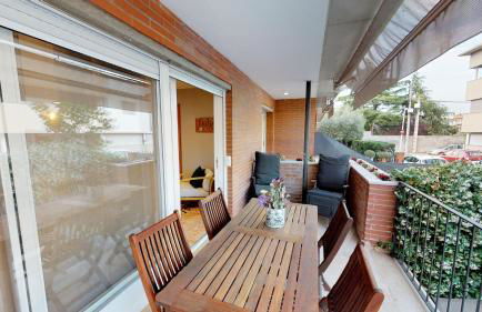 HOUSE OF JOY , CASA EN BANYOLES - Foto 15