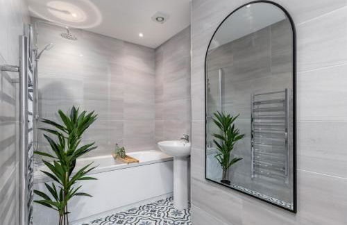 City Centre Haven Apartment - Photo 6