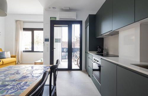 FLORIT FLATS - Stylish Valencia Ceramic Apartments with Free Bicycles by the Joaquin Sorolla Station - Photo 15