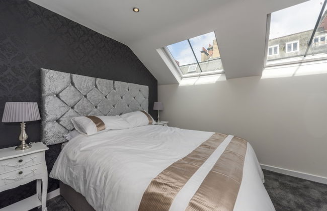 Union Bank Apartments - Photo 4