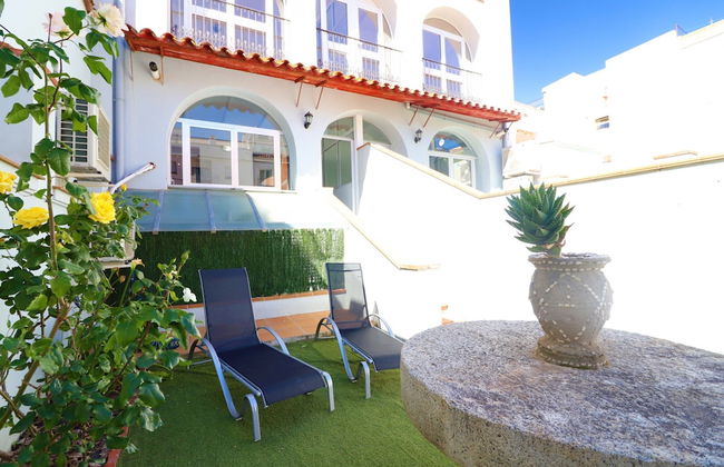 Apartment With View in Roses - Photo 34