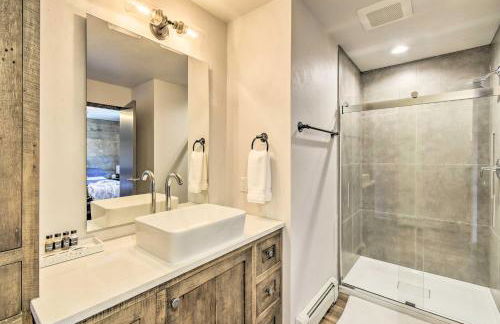 Modern Townhome with Deck - half Mi to Elkhart Lake! - Foto 18