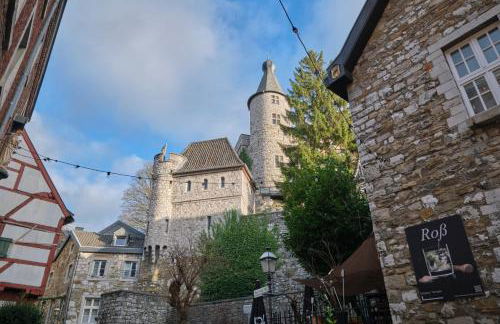 Historische Alte Mühle direkt an der Burg - Foto 1