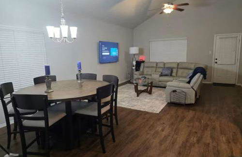 Katy's five bedrooms home away from home! - Foto 6