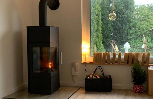 Großes ruhiges Haus 125 qm bei Hamburg - Familien, Gruppen & Business, 100 MBit Glasfaser-WLAN, Kamin, Garten 760qm - Foto 9