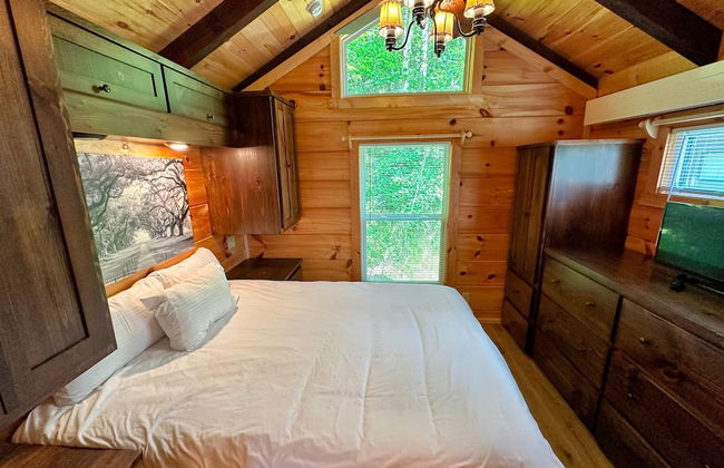 B11 NEW Awesome Tiny Home With A C Mountain Views Minutes to Skiing Hiking Attractions - Photo 14