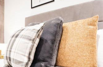 The Dashwood Suite - 2BR Modern Apt with Stylish Design Decor, Free Secure Underground Parking & 50" Smart TV - Foto 28