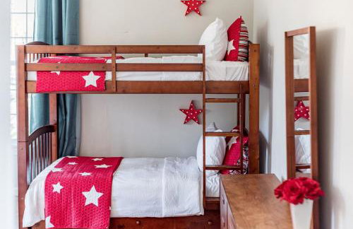 Lighthearted Family Friendly Downtown River Views - Foto 29