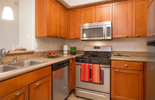 Marina Del Rey Beach Retreat w Hot Tub, Billiards & Grill - Foto 8